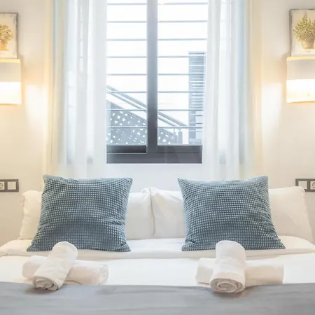 Relaxing With Community Pool & Parking- Center Apartment Malaga