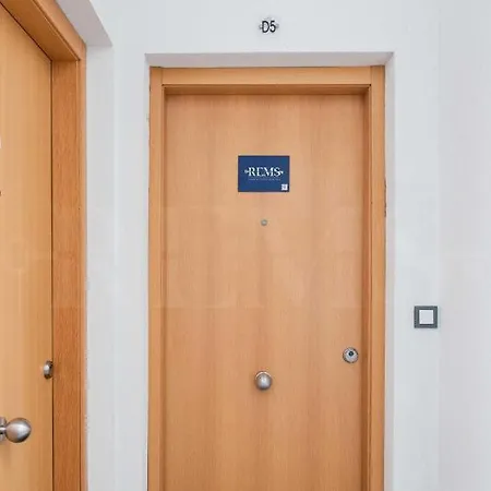 Apartment Relaxing With Community Pool & Parking- Center Malaga